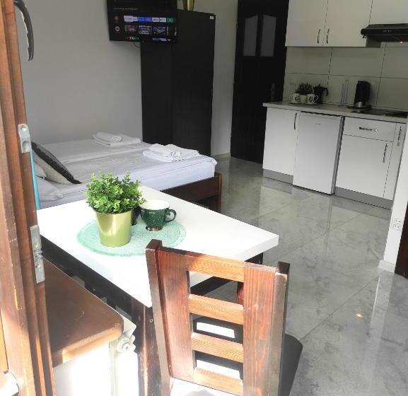 バルコニー付きスタンダードステューディオ, Pokoje I Apartamenty U Sabiny   Apartament I Domek Z Jacuzzi Na Wyłączność   Pozostałe Pokoje Bez Ja