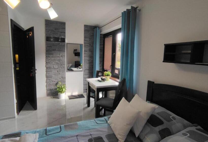 Студио Стандарт с Балконом, Pokoje I Apartamenty U Sabiny   Apartament I Domek Z Jacuzzi Na Wyłączność   Pozostałe Pokoje Bez Ja