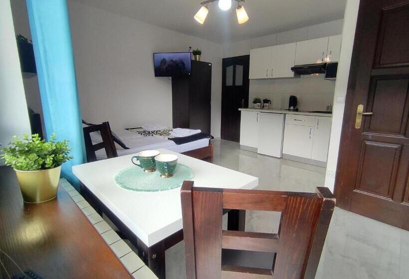 バルコニー付きスタンダードステューディオ, Pokoje I Apartamenty U Sabiny   Apartament I Domek Z Jacuzzi Na Wyłączność   Pozostałe Pokoje Bez Ja