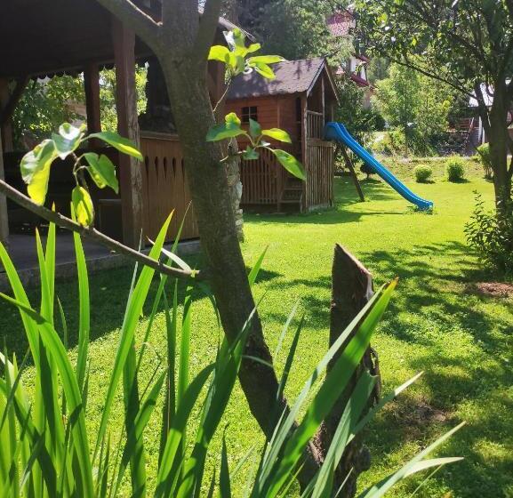 ハイドロマッサージバス付きスイート, Pokoje I Apartamenty U Sabiny   Apartament I Domek Z Jacuzzi Na Wyłączność   Pozostałe Pokoje Bez Ja