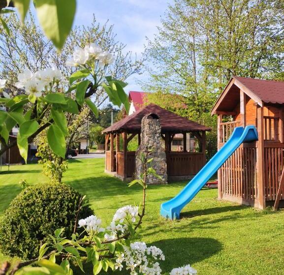 ハイドロマッサージバス付きスイート, Pokoje I Apartamenty U Sabiny   Apartament I Domek Z Jacuzzi Na Wyłączność   Pozostałe Pokoje Bez Ja