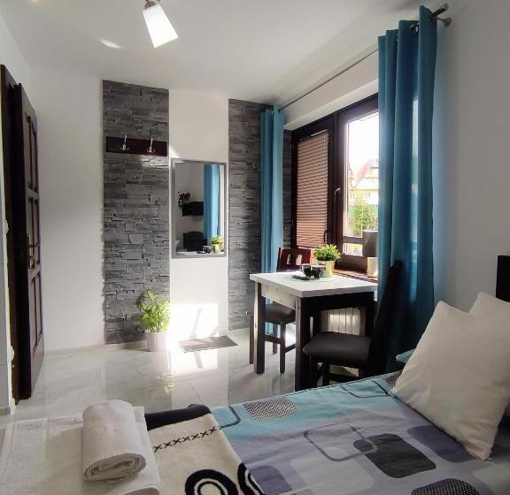 バルコニー付きスタンダードステューディオ, Pokoje I Apartamenty U Sabiny   Apartament I Domek Z Jacuzzi Na Wyłączność   Pozostałe Pokoje Bez Ja