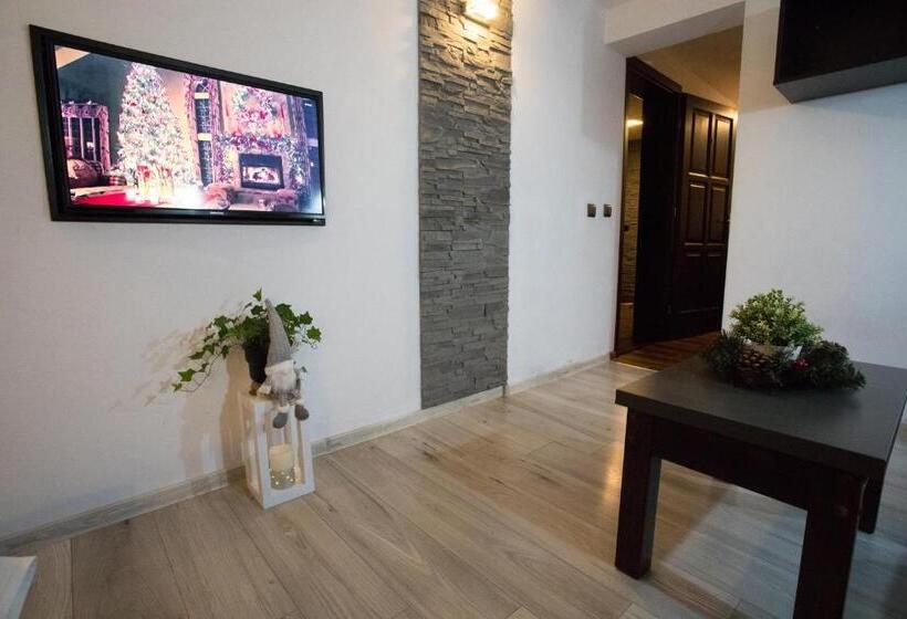 １ベッドルームアパートメント, Pokoje I Apartamenty U Sabiny   Apartament I Domek Z Jacuzzi Na Wyłączność   Pozostałe Pokoje Bez Ja