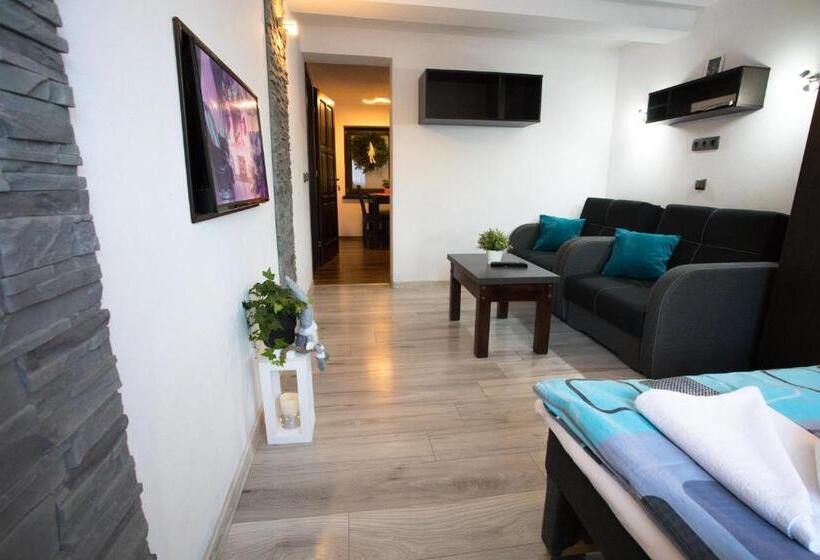 １ベッドルームアパートメント, Pokoje I Apartamenty U Sabiny   Apartament I Domek Z Jacuzzi Na Wyłączność   Pozostałe Pokoje Bez Ja