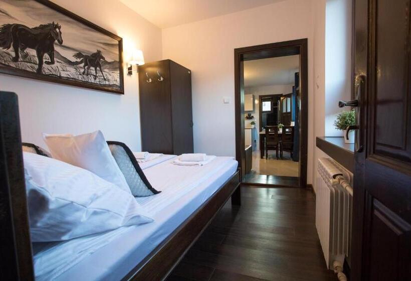 ハイドロマッサージバス付きスイート, Pokoje I Apartamenty U Sabiny   Apartament I Domek Z Jacuzzi Na Wyłączność   Pozostałe Pokoje Bez Ja