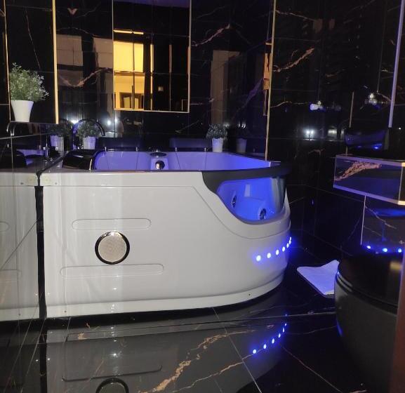 ハイドロマッサージバス付きスイート, Pokoje I Apartamenty U Sabiny   Apartament I Domek Z Jacuzzi Na Wyłączność   Pozostałe Pokoje Bez Ja