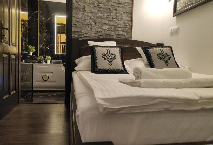 ハイドロマッサージバス付きスイート, Pokoje I Apartamenty U Sabiny   Apartament I Domek Z Jacuzzi Na Wyłączność   Pozostałe Pokoje Bez Ja