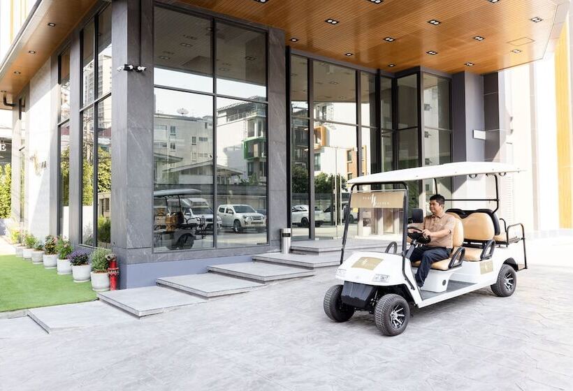 اتاق لوکس, Pure Eleven Hotel Bangkok