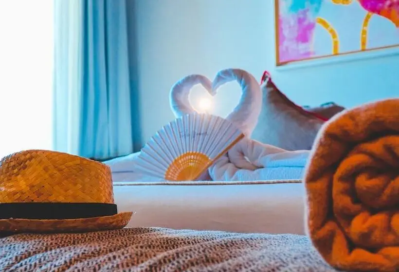 سوییت لوکس, Wonders Beach Boutique