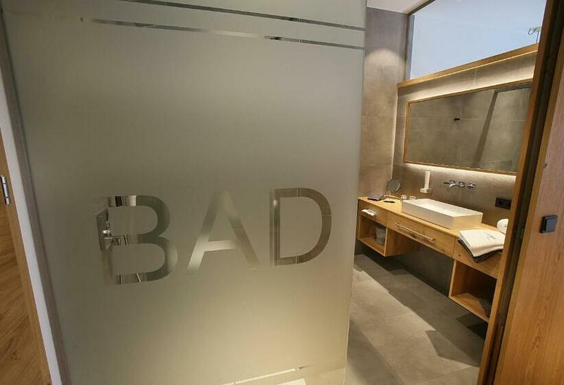 Номер Стандарт Вид на Бассейн, Schlafgut Fam Steurer