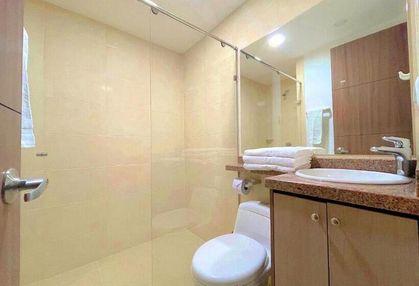 חדר בסיסי לשלושה, Prado 72 Inn