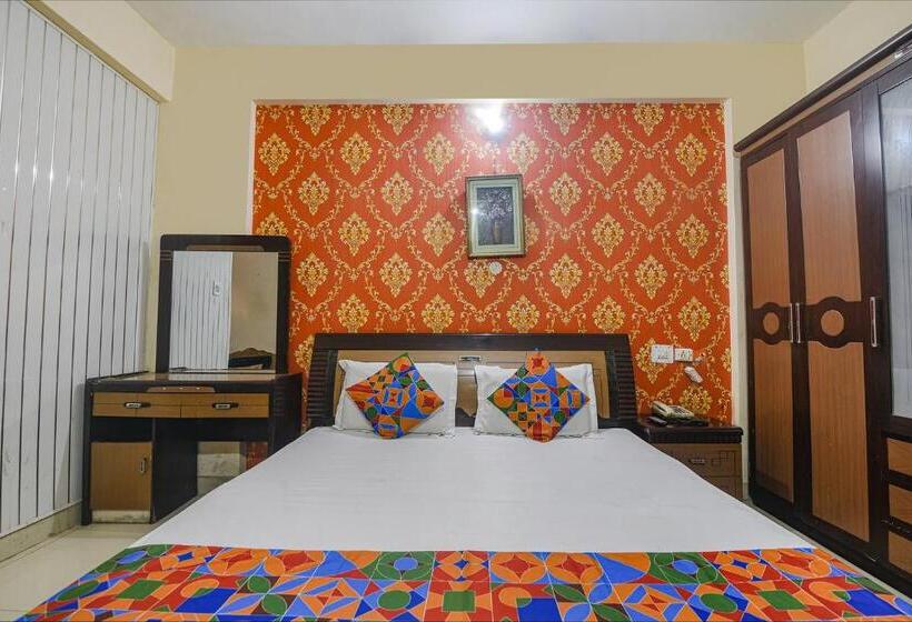 デラックスルーム, Fabhotel Maadhavam Residence