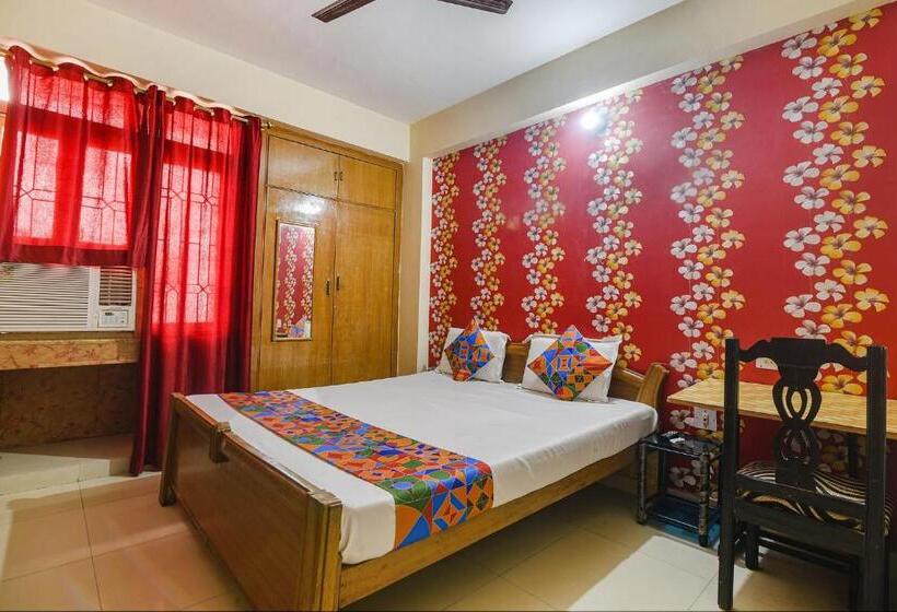 スイート, Fabhotel Maadhavam Residence