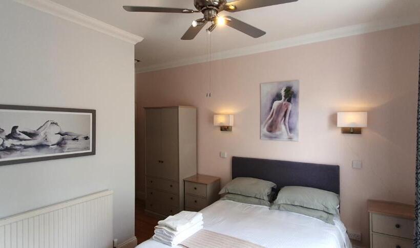 Номер Стандарт, Midway Guest House