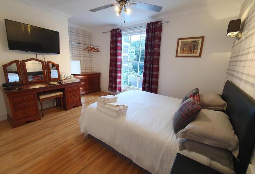 带大床的标准间, Midway Guest House