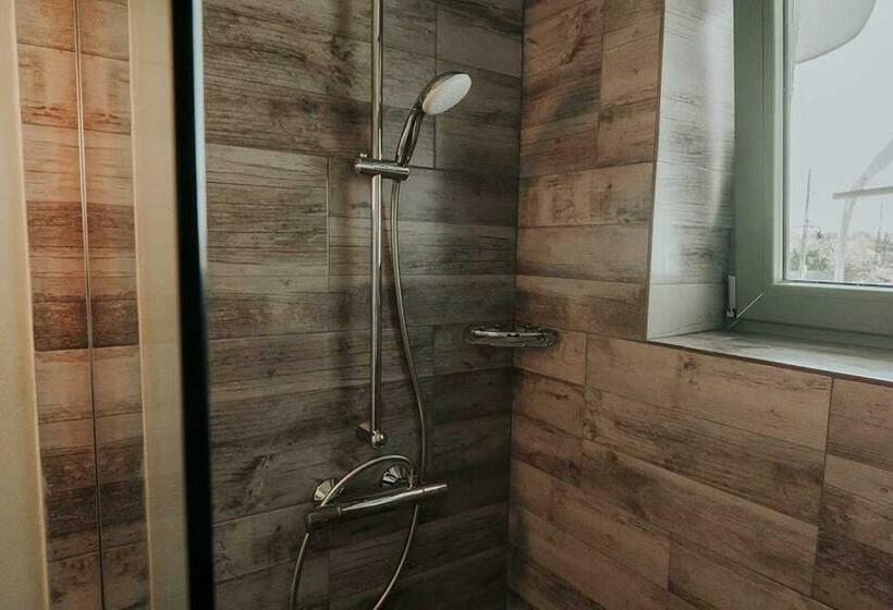 غرفة ديلوكس, Pensiunea Delta Drill