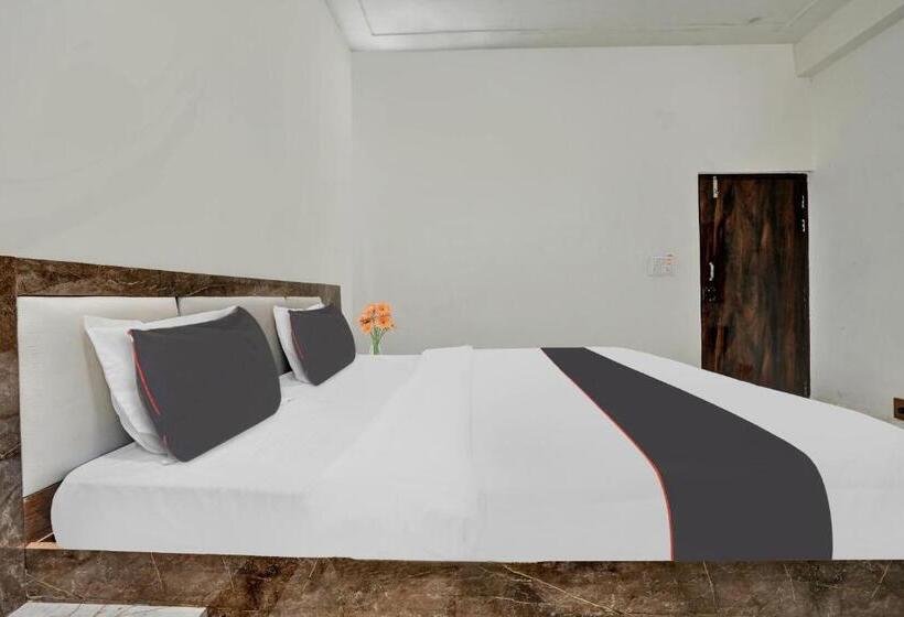 トリプルクラシックルーム, Collection O 80732 Hotel H B Palace Restaurant