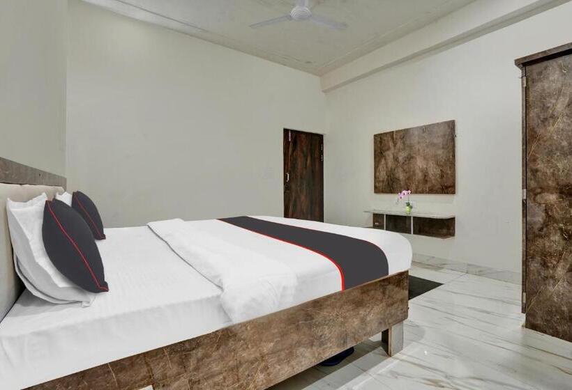 トリプルクラシックルーム, Collection O 80732 Hotel H B Palace Restaurant