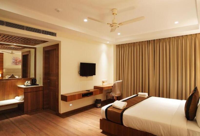 اتاق لوکس با تخت بزرگ, Antique Regency