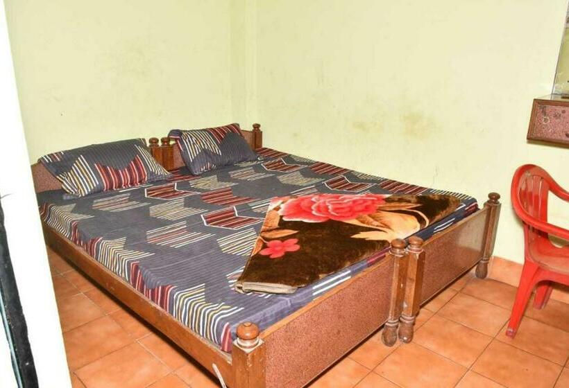 트리플 클래식 룸, Spot On Hotel Durga