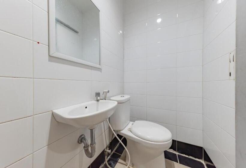 Номер Стандарт, Reddoorz @ Pelajar Pejuang 3