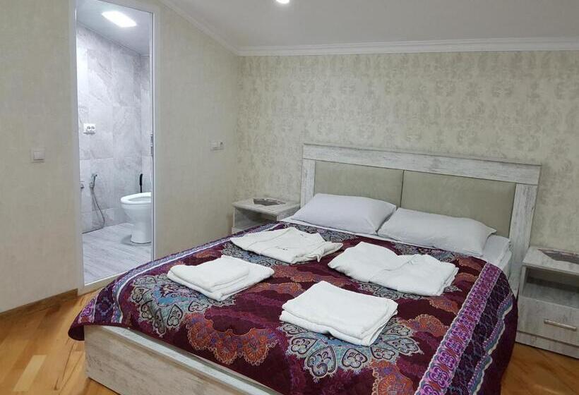 اتاق لوکس, Guest House 15a