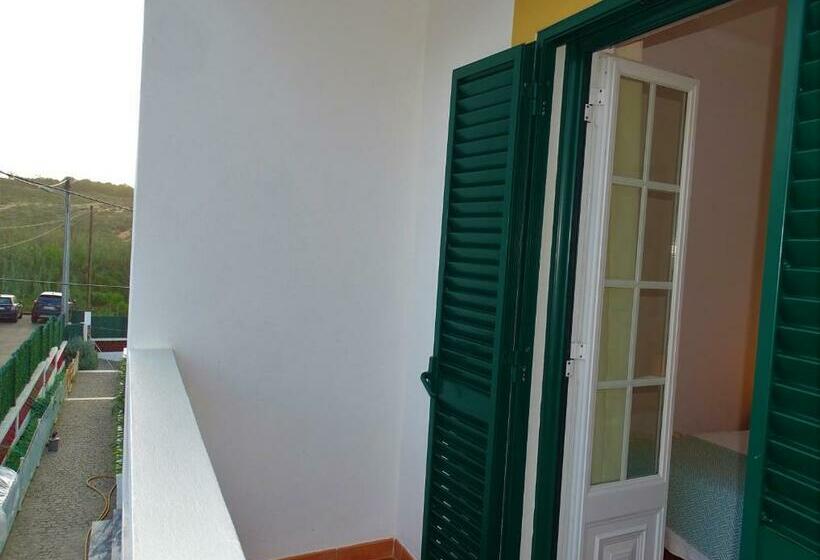 침실 4개 주택, Lodge & Hike Almograve