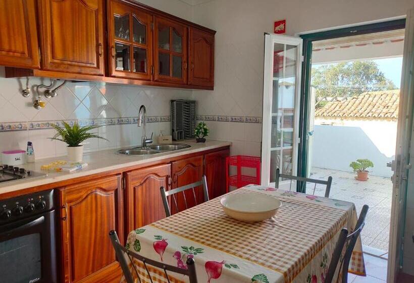 침실 4개 주택, Lodge & Hike Almograve