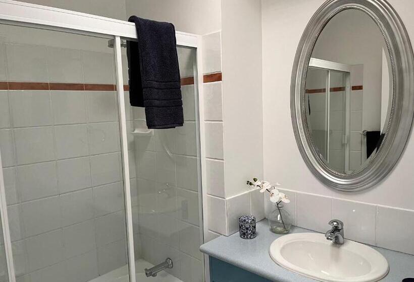 스탠다드 룸, Swan Guest House Room With Own Private Bathroom