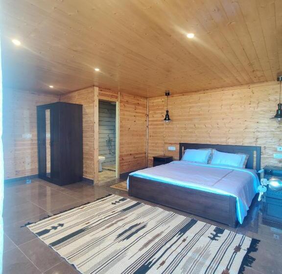 スリーベッドルーム　ヴィラ, The Rosly Estate