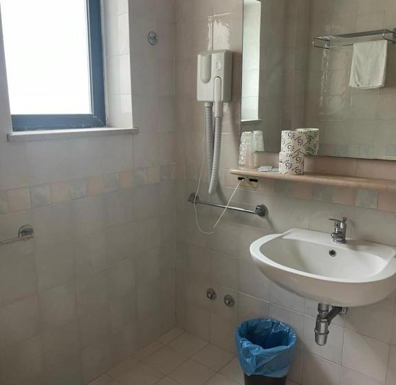 غرفة إقتصادية رباعية, Piccolo Paradiso Del Gargano