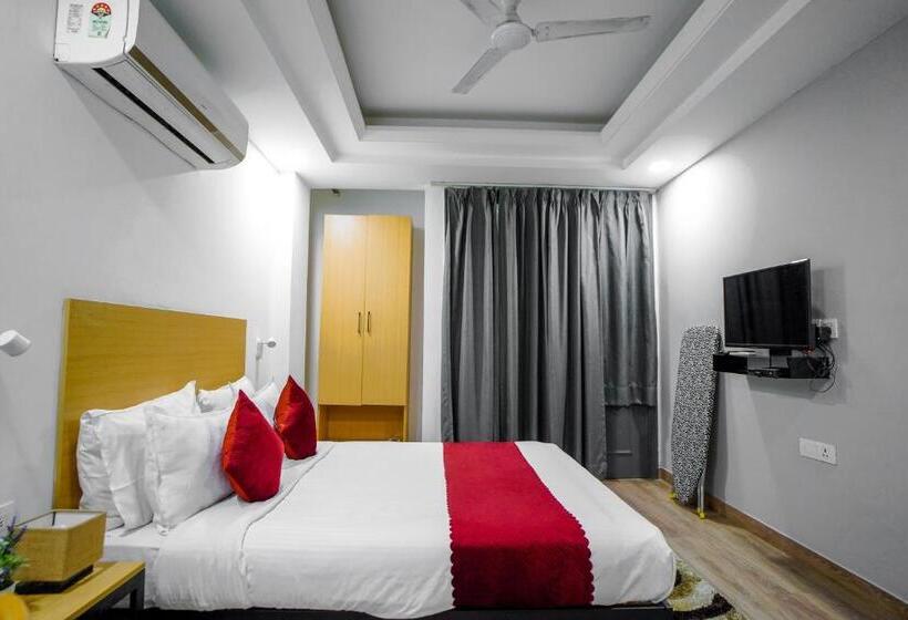 デラックスルーム, Saltstayz Golf Course Road