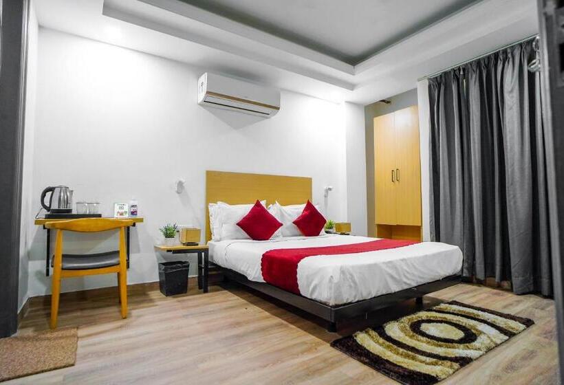 バルコニー付きデラックスルーム, Saltstayz Golf Course Road