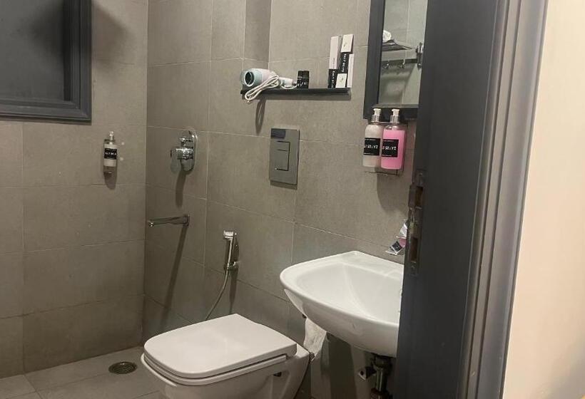 Номер Deluxe с Балконом, Saltstayz Golf Course Road