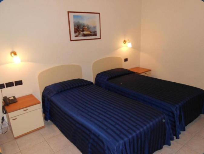 Номер Стандарт Индивидуальный, Santangelo