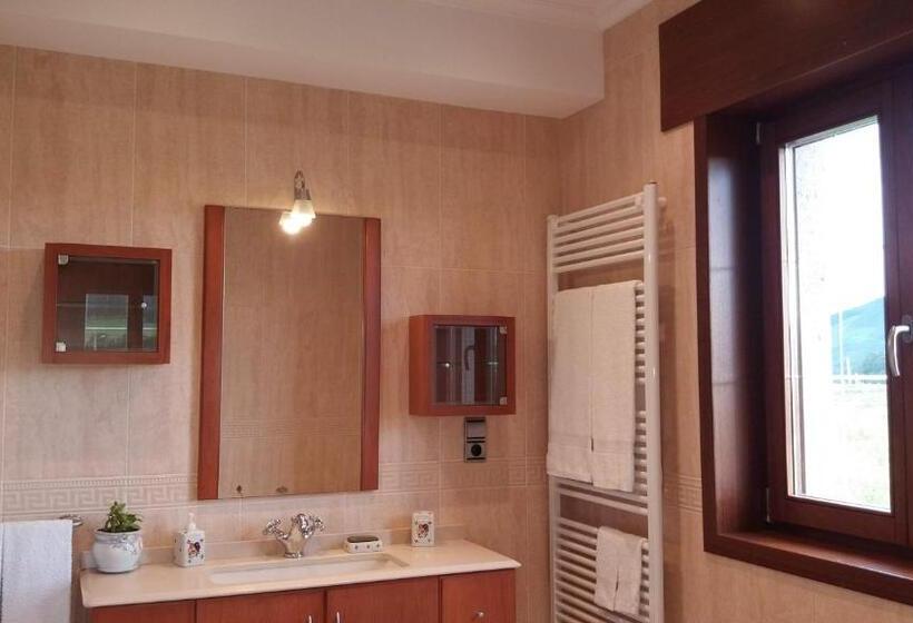 اتاق لوکس, Casa Aida