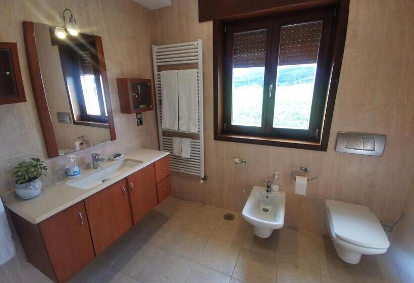 اتاق لوکس, Casa Aida