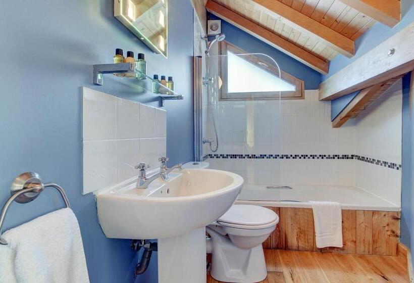 منزل غرفة نوم واحدة, The Tasty Ski Company