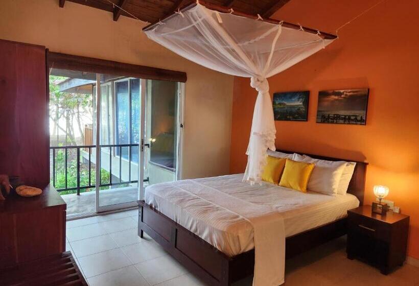 Трехместный Номер Стандарт с Видом, Red Sun Beach Villa Kosgoda