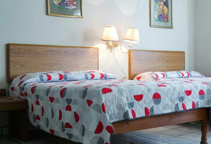 スタンダード4人部屋, La Huerta