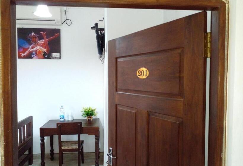 غرفة قياسية, Muduna Walawwa Resort