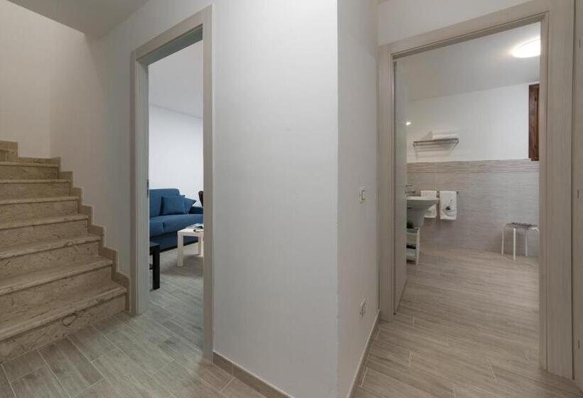 דירת שני חדרים, I Tre Golfi   Via Salvatore Quasimodo