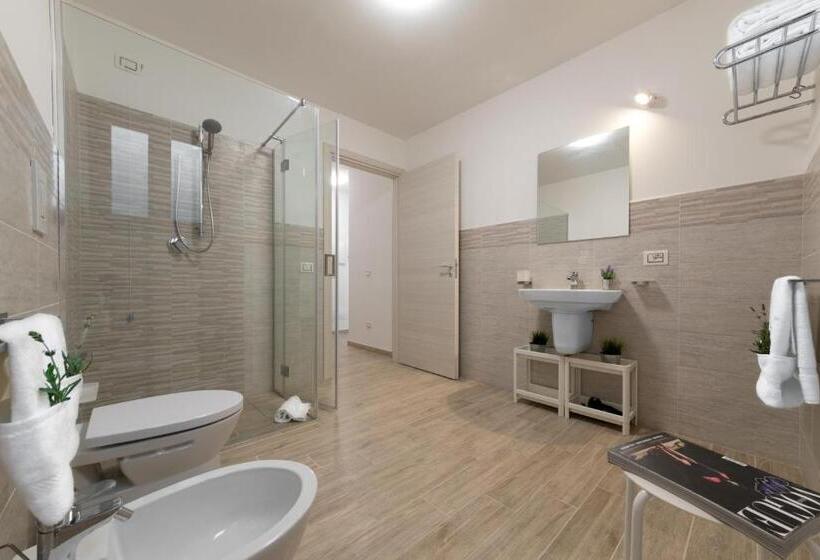 דירת שני חדרים, I Tre Golfi   Via Salvatore Quasimodo