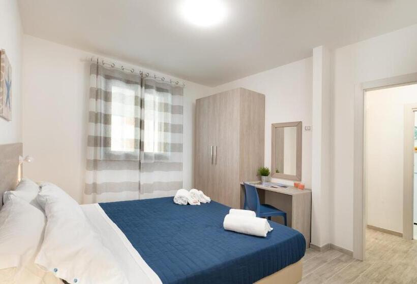 דירת חדר בקומת קרקע, I Tre Golfi   Via Salvatore Quasimodo