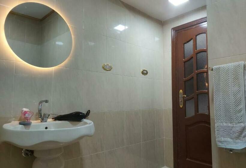 اتاق استاندارد یک نفره, Sunny Pyramids View Inn