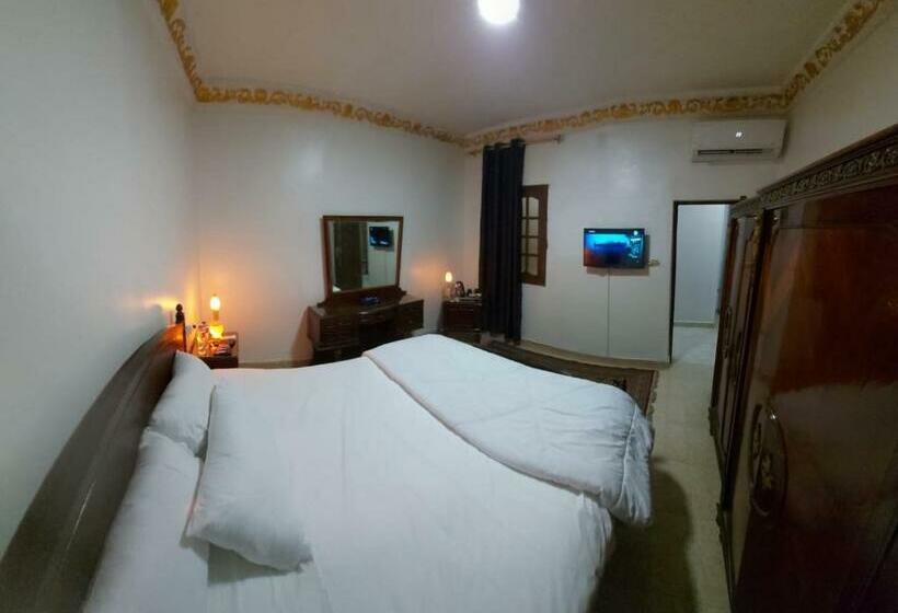 اتاق استاندارد یک نفره, Sunny Pyramids View Inn