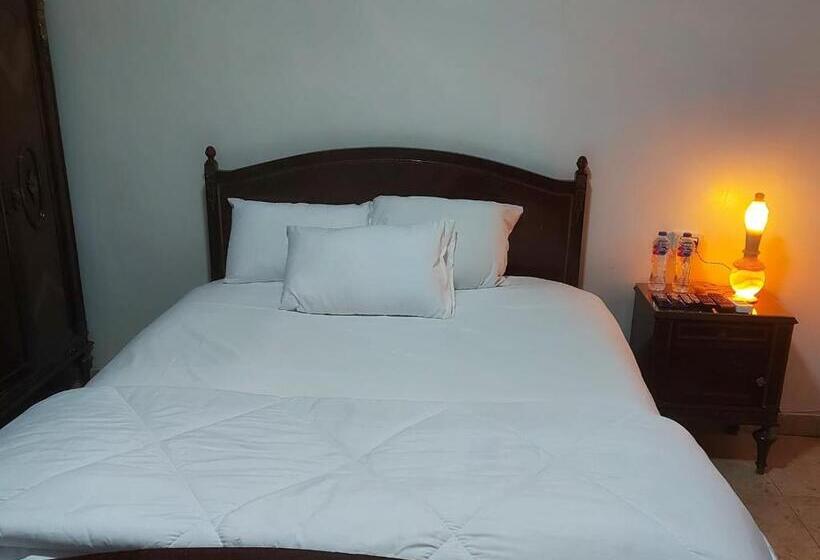 اتاق لوکس سه تخته, Sunny Pyramids View Inn