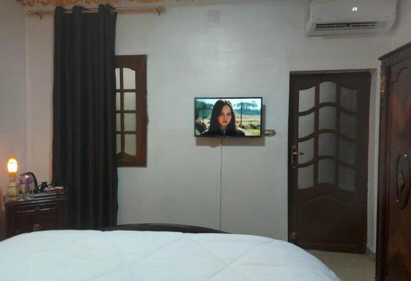 اتاق لوکس سه تخته, Sunny Pyramids View Inn