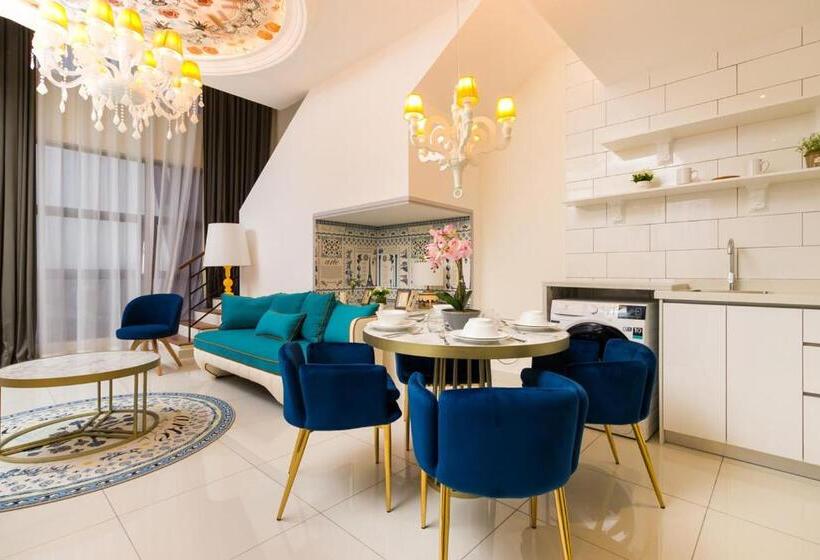 سوییت دوبلکس, Arte Mont Kiara