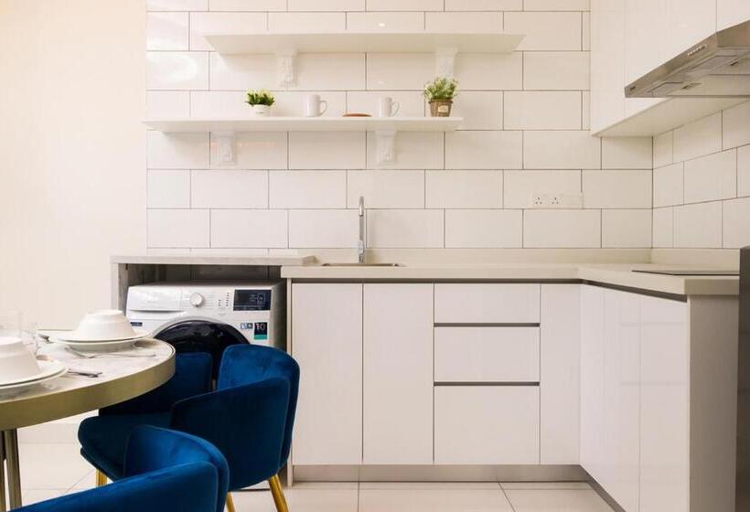 سوییت دوبلکس, Arte Mont Kiara